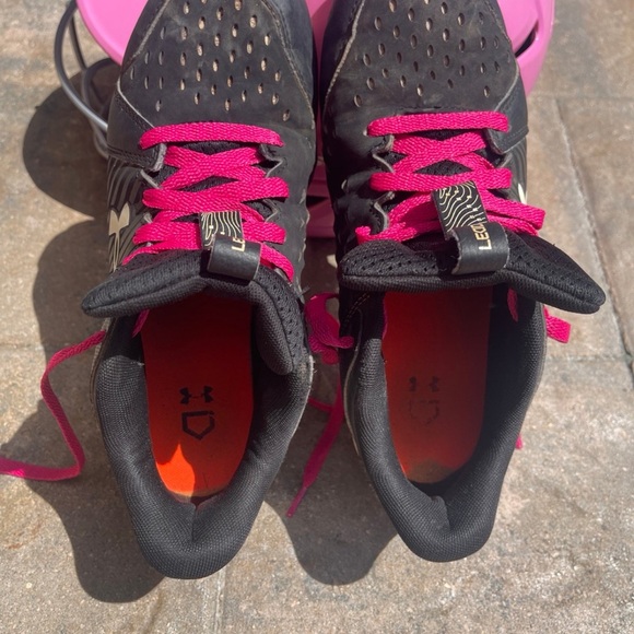 Under Armour Baseball/Softball Molded Cleats - Picture 5 of 10